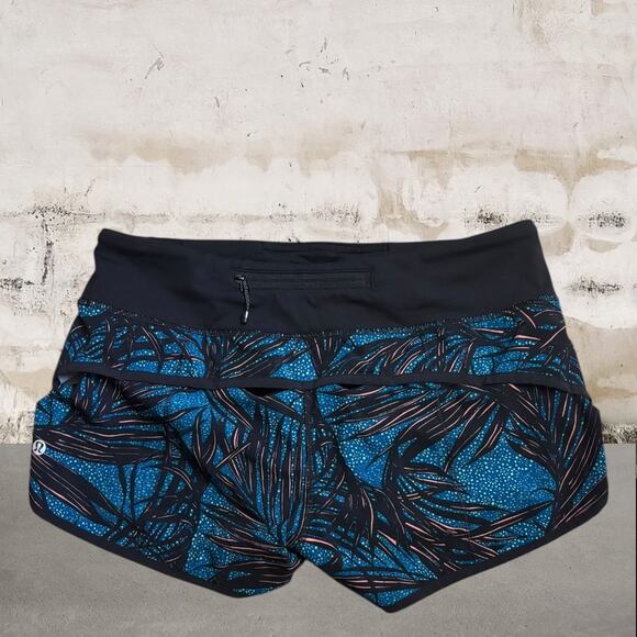 Lululemon Run Speed Short 4-way Stretch Size 6 in Palm Lace Tofino Teal - Picture 3 of 4